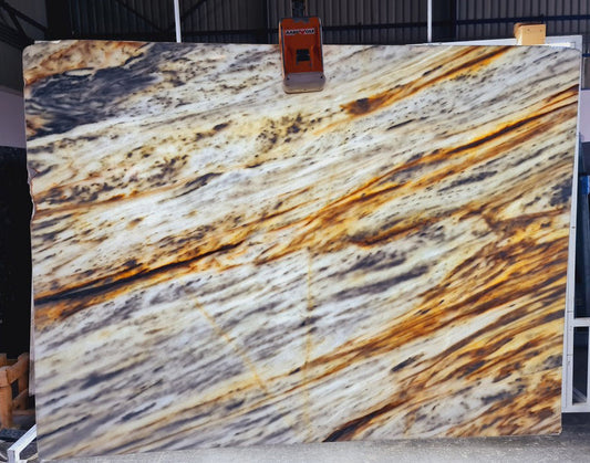Dolce Vita White Bookmatching Marble Slabs Polished - Full Truckload.