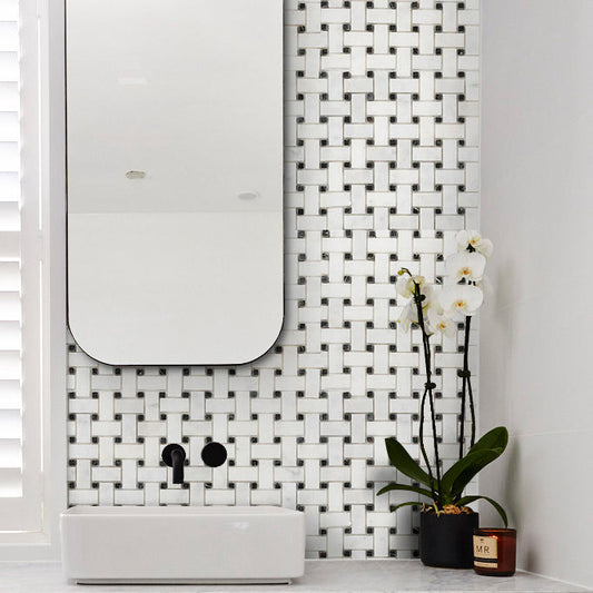 Elegant Carrara White basketweave tile pattern showcasing classic design and timeless elegance