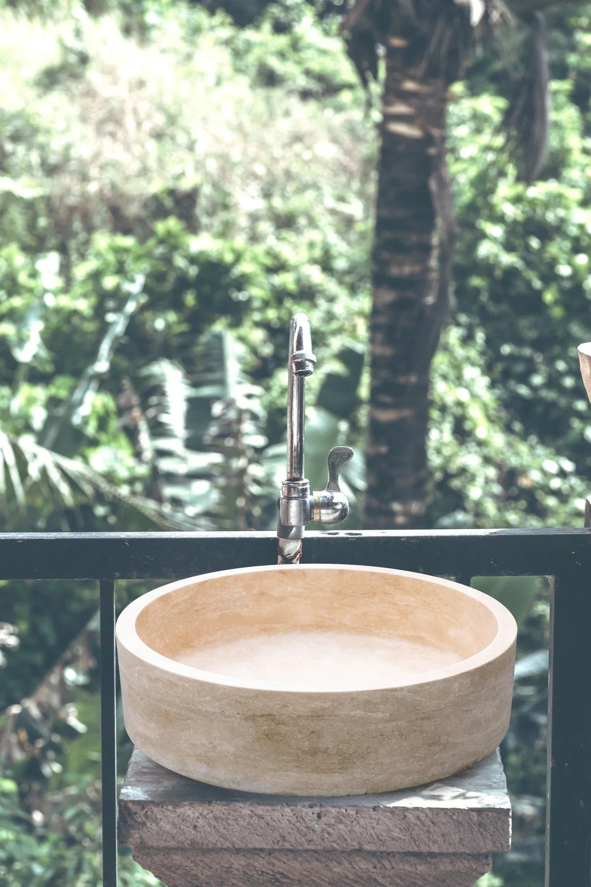 Elegant travertine bathroom sinks showcasing natural stone beauty and sophisticated home design
