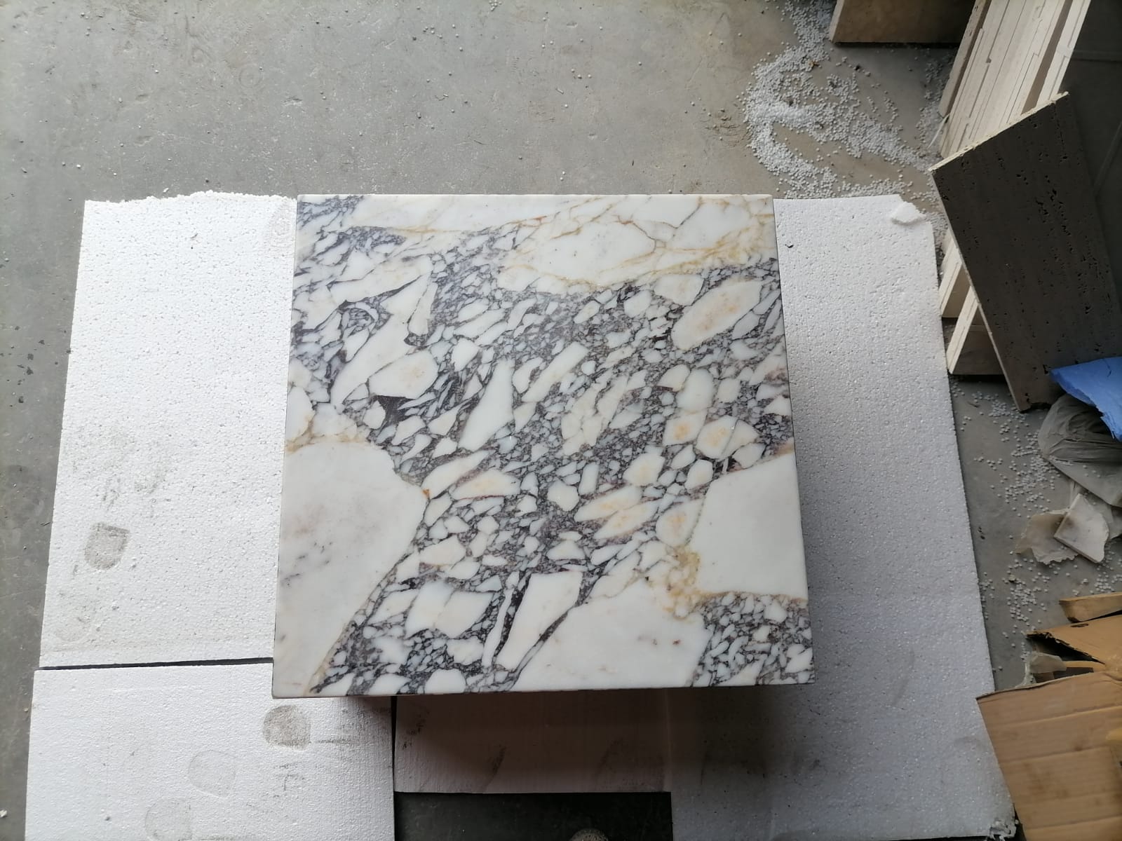 Calacatta Viola coffee table with elegant marble design, perfect for sophisticated living room decor