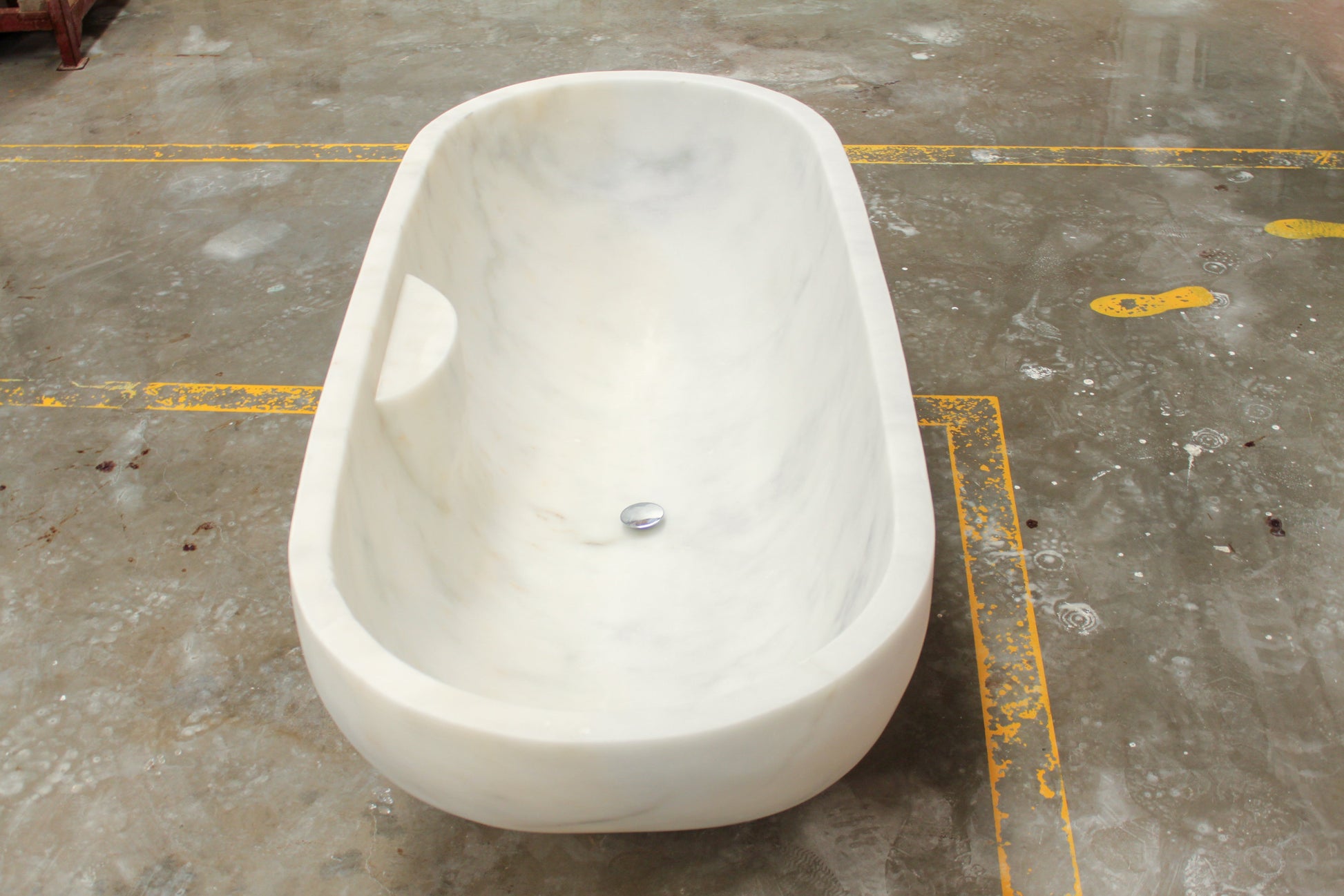 Bianco Carrara White Marble Bathtub Hand-carved from Solid Marble Block (W)30" (L)70" (H)20".