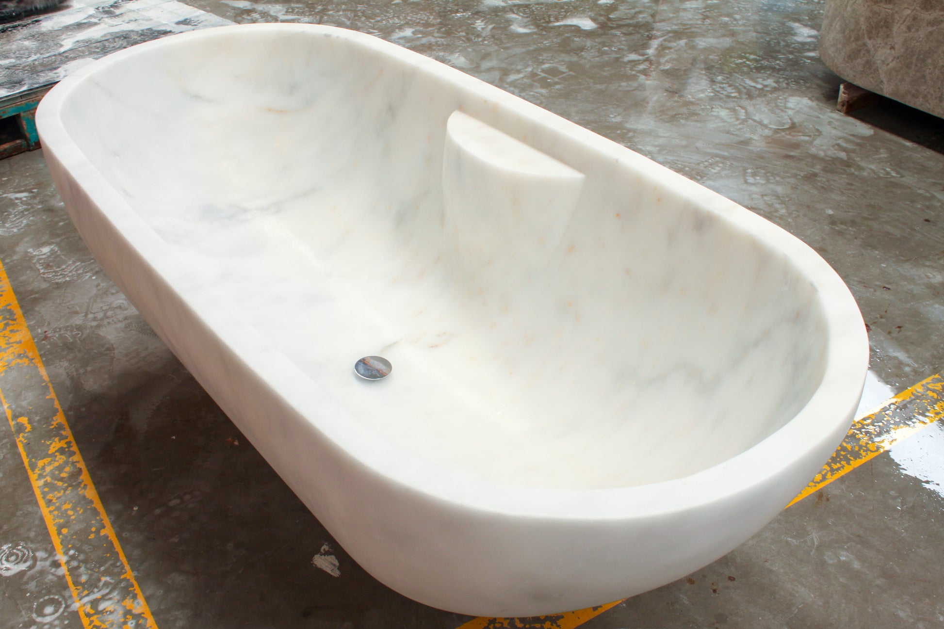 Bianco Carrara White Marble Bathtub Hand-carved from Solid Marble Block (W)30" (L)70" (H)20".