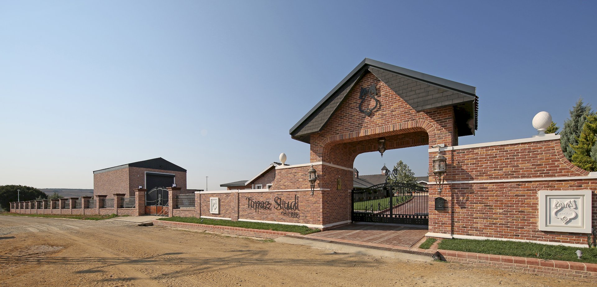 Granulbrick brick veneer showcasing durable exterior cladding with premium texture and design