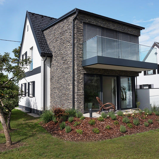 Sierra Anthracite Slate Look Manufactured Stone Handmade Veneer - Livfloors Collection.